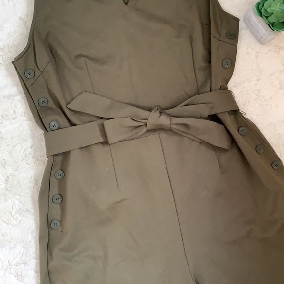 LIZ Claiborne olive grove Sleeveless Belted plus Jumpsuit - Picture 5 of 8